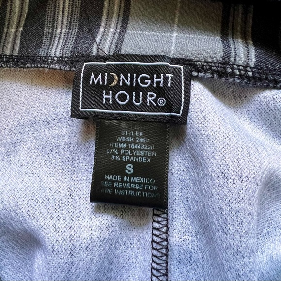 Plaid Skirt - Picture 3 of 3